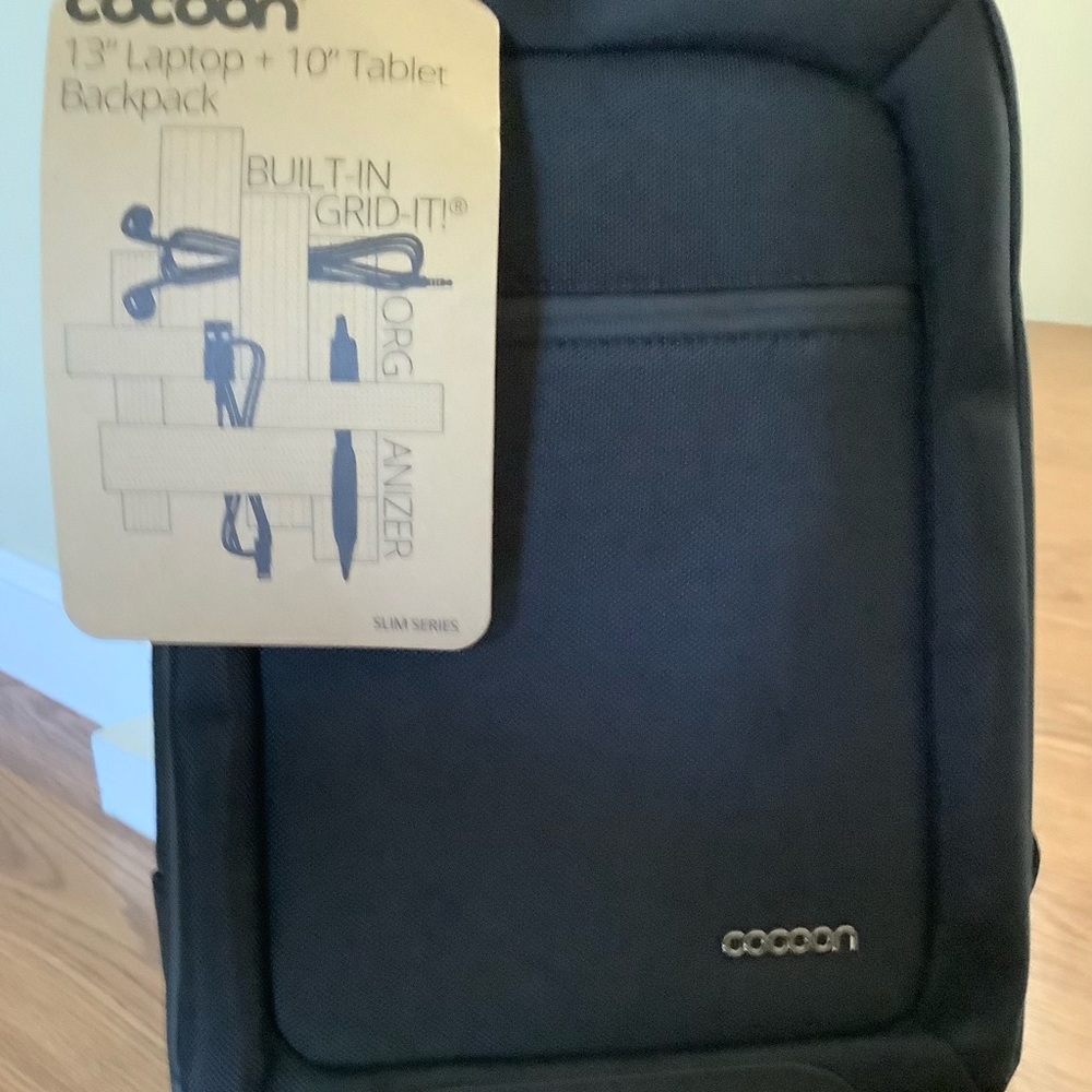 Cocoon  13” + Laptop 10” Tablet Backpack Slim NWT
